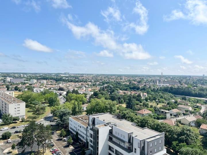 Le Provencal - Vue Paronomique Sur Poitiers Daire Dış mekan fotoğraf